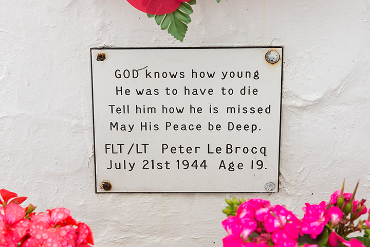 RAF Strubby memorial